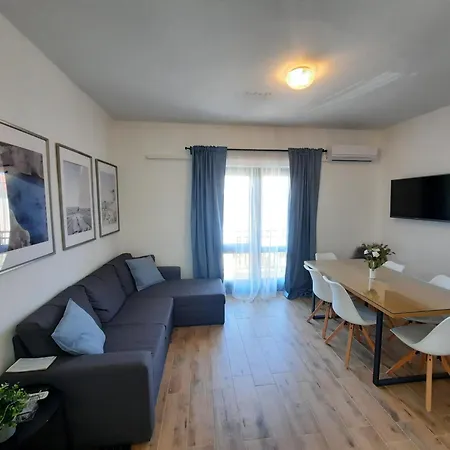 Boogi Apartment