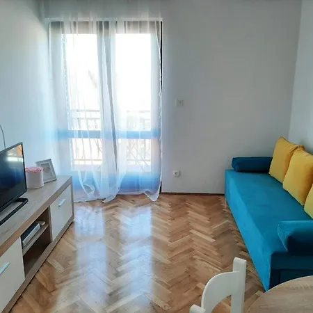 Boogi Apartment